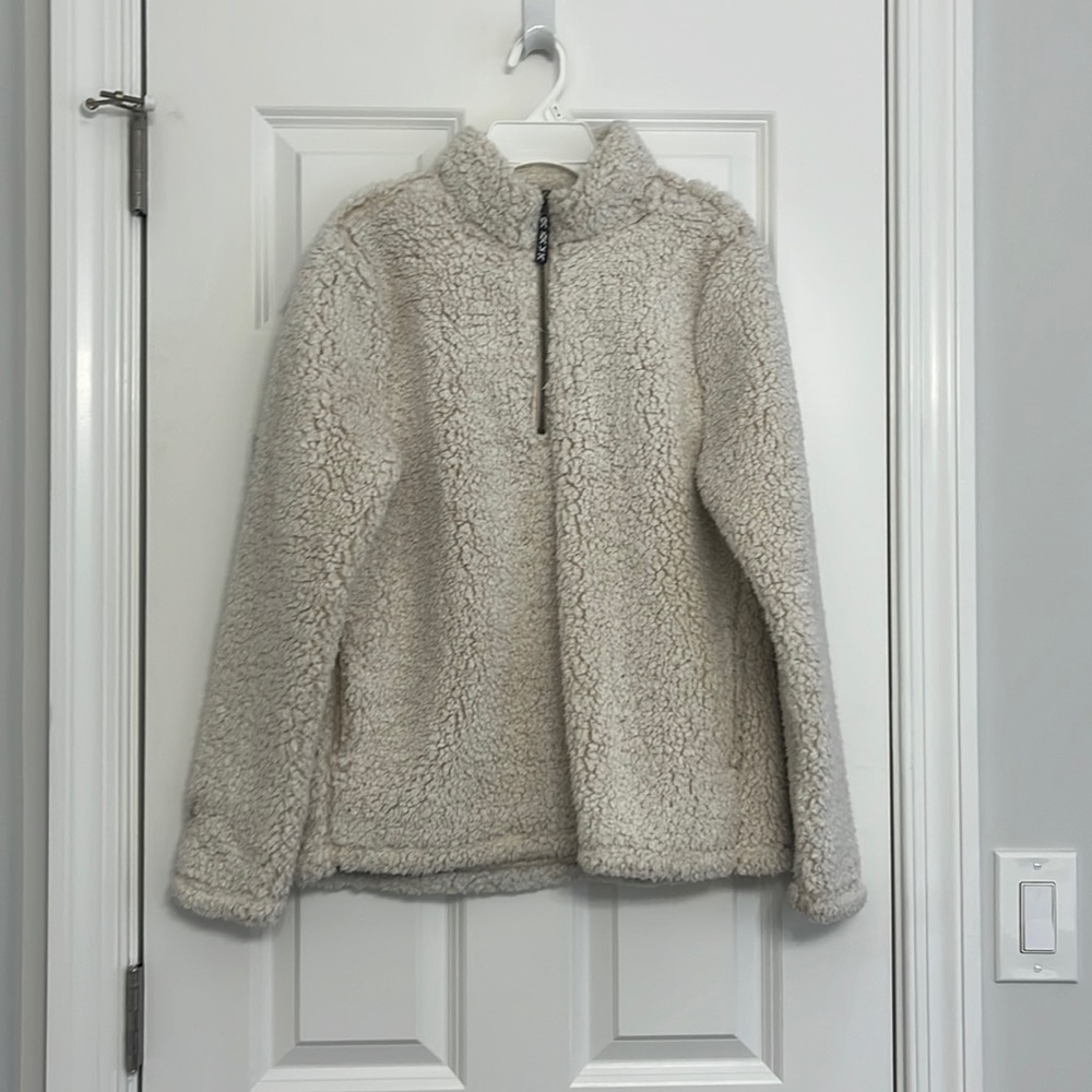 white sherpa